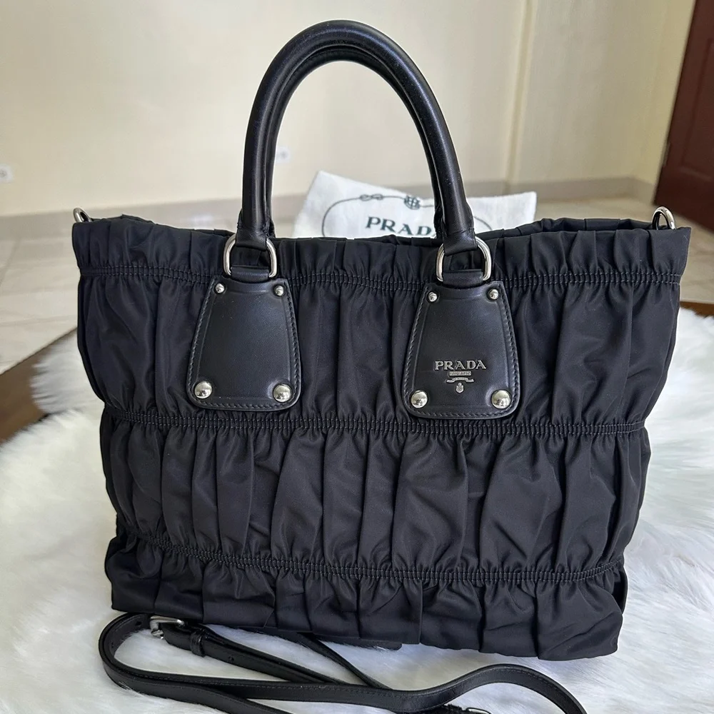 Stunning 2way Black Women's Bag - Picture 3 of 17